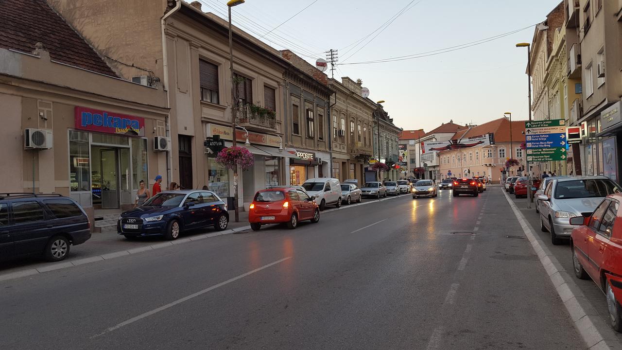 Centar Lux Vrsac Appartement Buitenkant foto