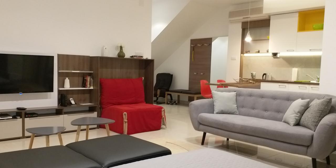Centar Lux Vrsac Appartement Buitenkant foto