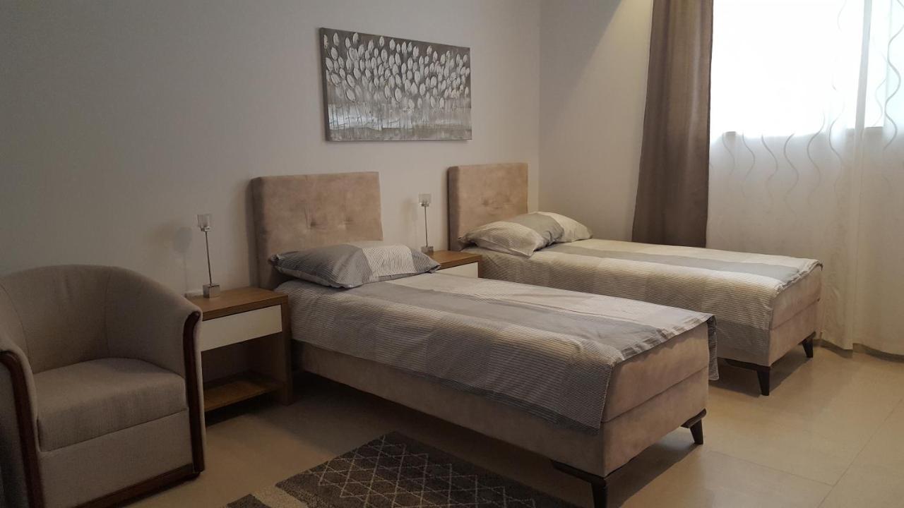 Centar Lux Vrsac Appartement Buitenkant foto