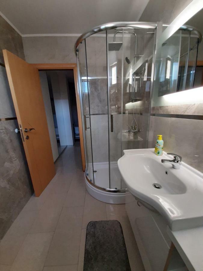 Centar Lux Vrsac Appartement Buitenkant foto